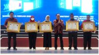 Walikota Bandar Lampung Kembali Menerima Penghargaan, Kali Ini dari Kemendagri
