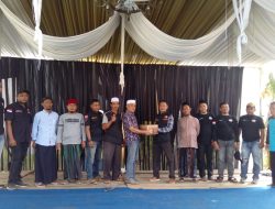 PAC GRIB Sukabumi Bagikan 100 Dus Air Mineral Dalam Agenda Jumat Berkah