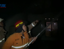 Diduga Korsleting Listrik, Ruko Kosmetik di Tanjung Karang Pusat Hangus Terbakar